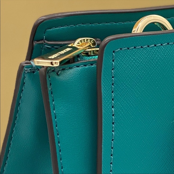 MICHAEL KORS HOPE MEDIUM MESSENGER AQUA - Picture 8 of 16
